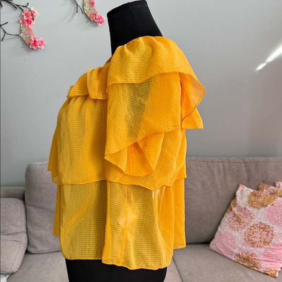 H&M Yellow Ruffled Off-Shoulder Blouse - Picture 5 of 7